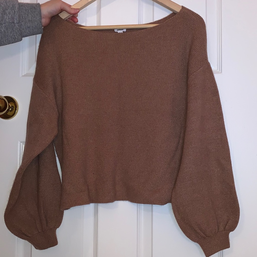 Soft puffy sleeve sweater